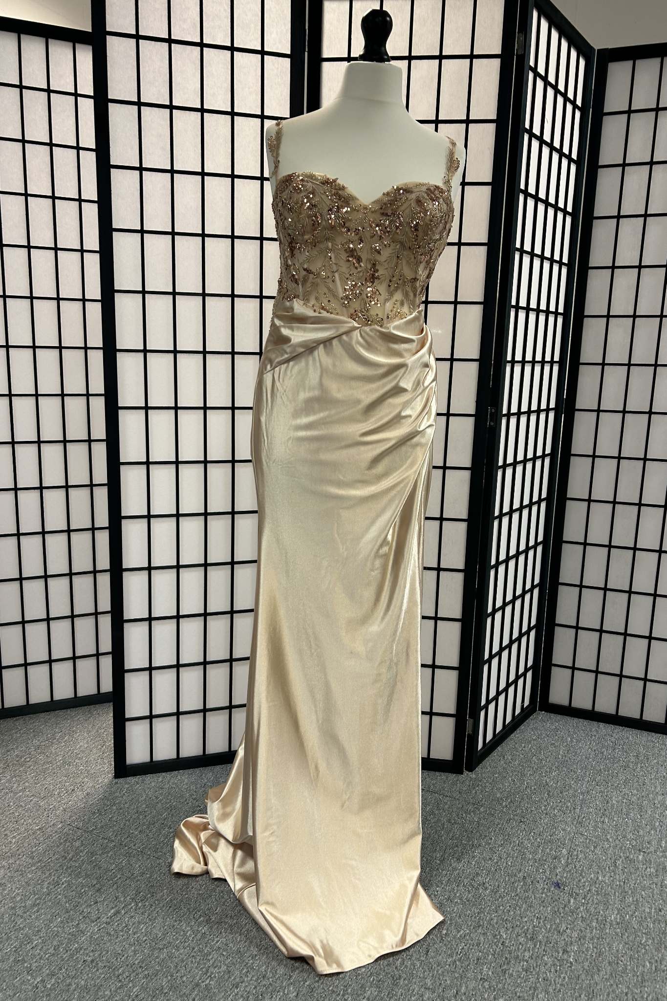 F&P Embellished Gold 16