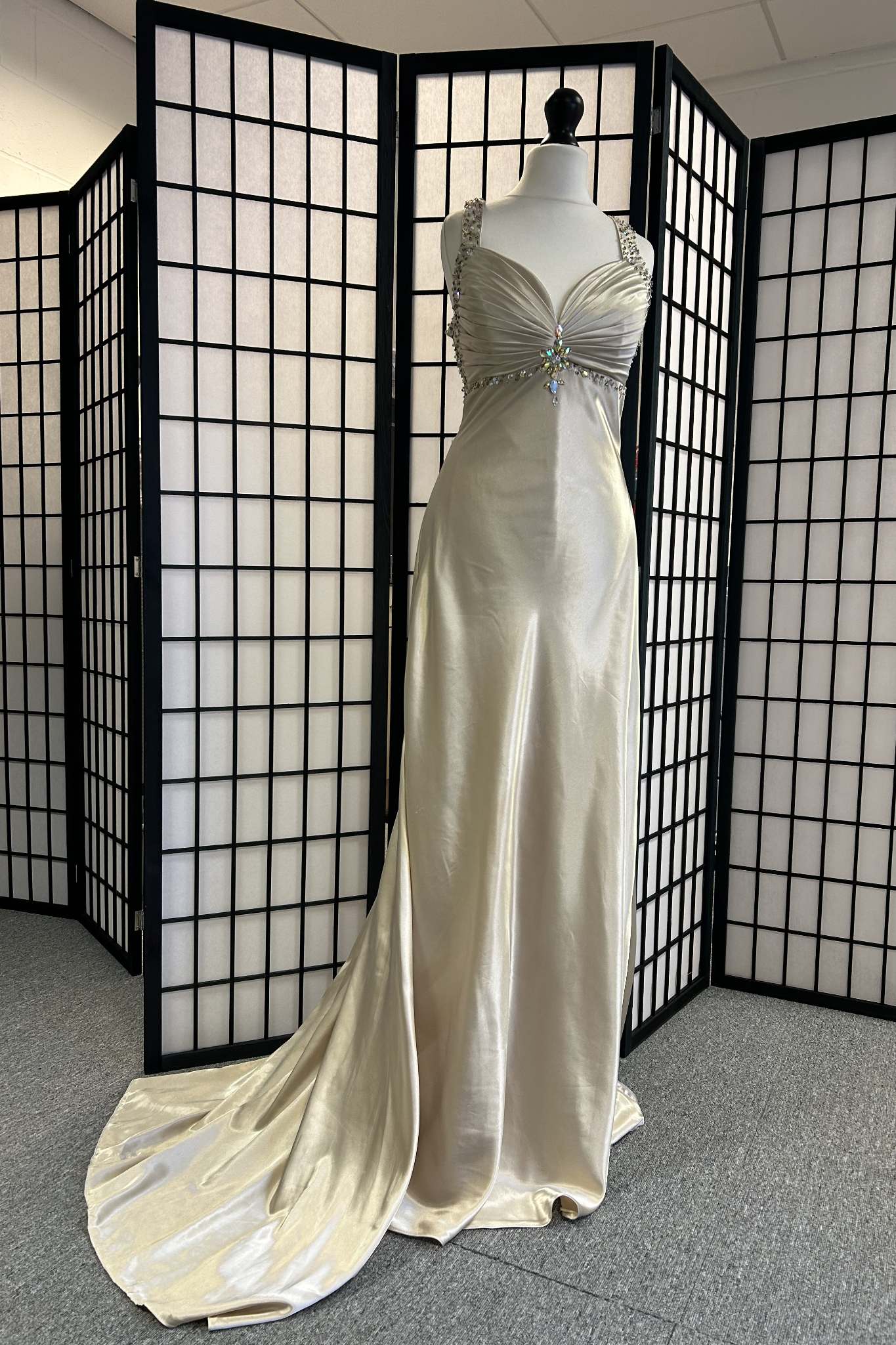 No Label Embellished Gold 10